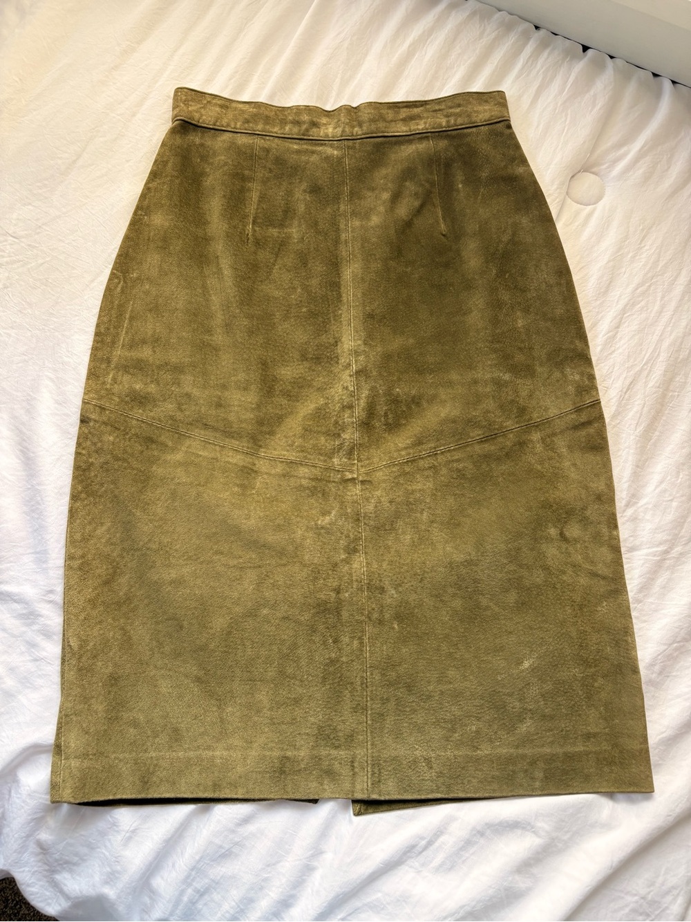 Evan Davies 100% Suede Skirt – Size 6 – Olive Green Vintage Leather Midi